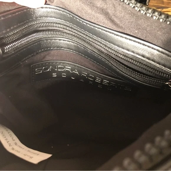 Sondra Roberts Squared Quilted Puffer crossbody clutch wristlet - Picture 5 of 12